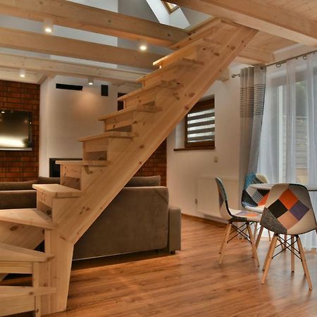 ウストカDomek - Apartament Marynarski Z Kominkiemアパートメント エクステリア 写真